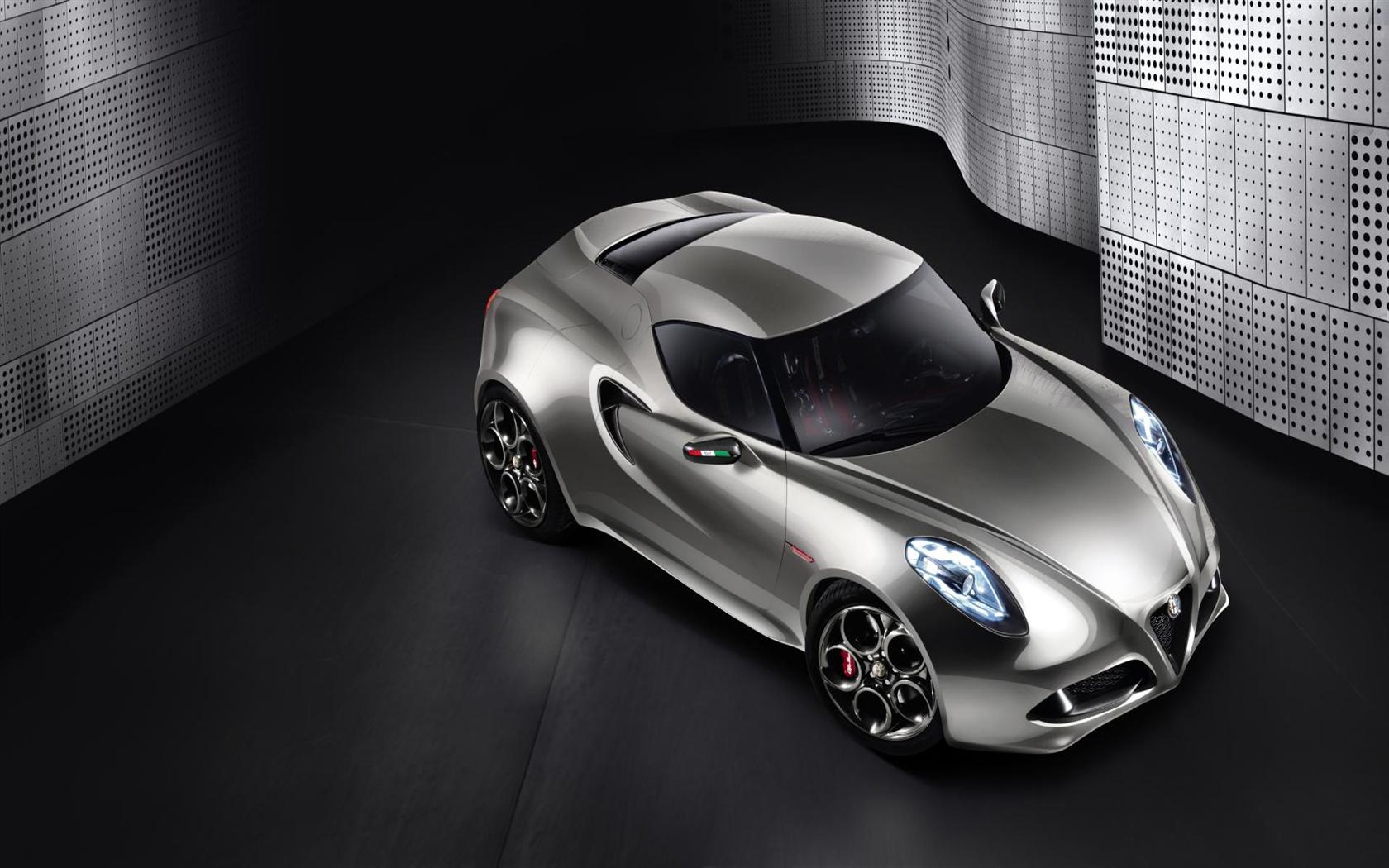 2011 Alfa Romeo 4C Fluid Metal Concept